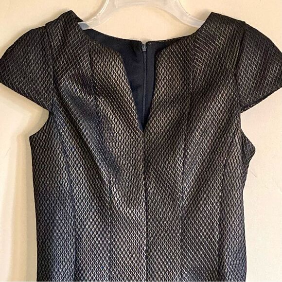 Julia Jordan Fit and Flare Split Neck Mesh Metallic Dress Black Gold Size 10 - Picture 5 of 16